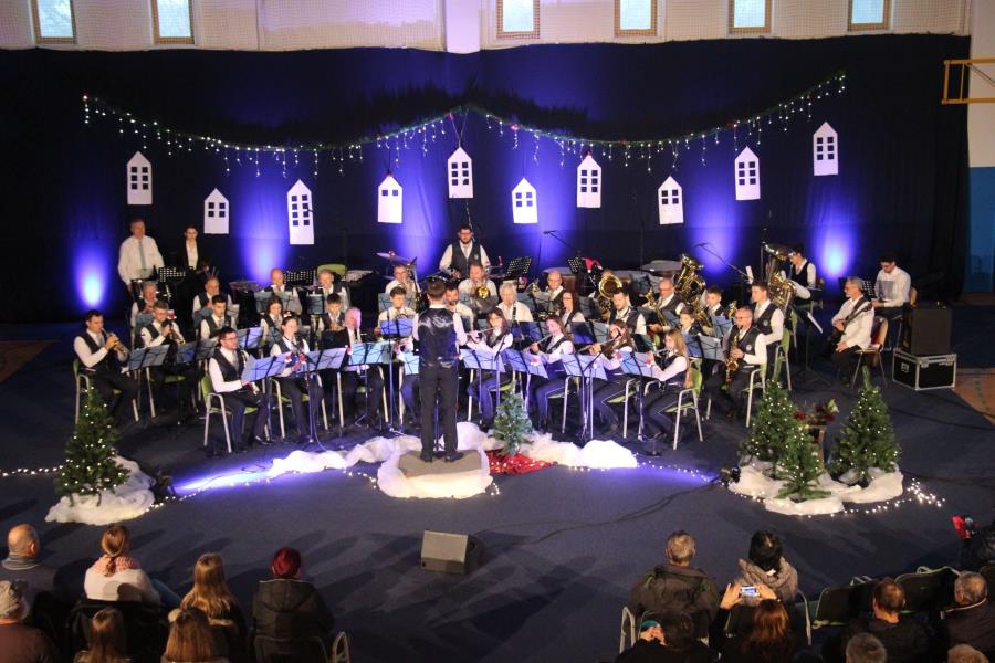 Slovensko goriški pihalni orkester MOL Lenart Slovensko goriški pihalni orkester MOL Lenart