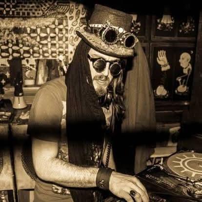 Minoriti After Party .24: Haris Pilton Minoriti After Party .24: Haris Pilton