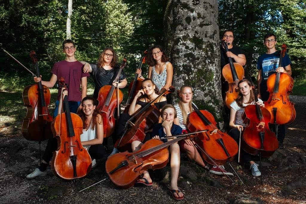 Večer pod zvezdami: Cello Aattacca!! Večer pod zvezdami: Cello Aattacca!!