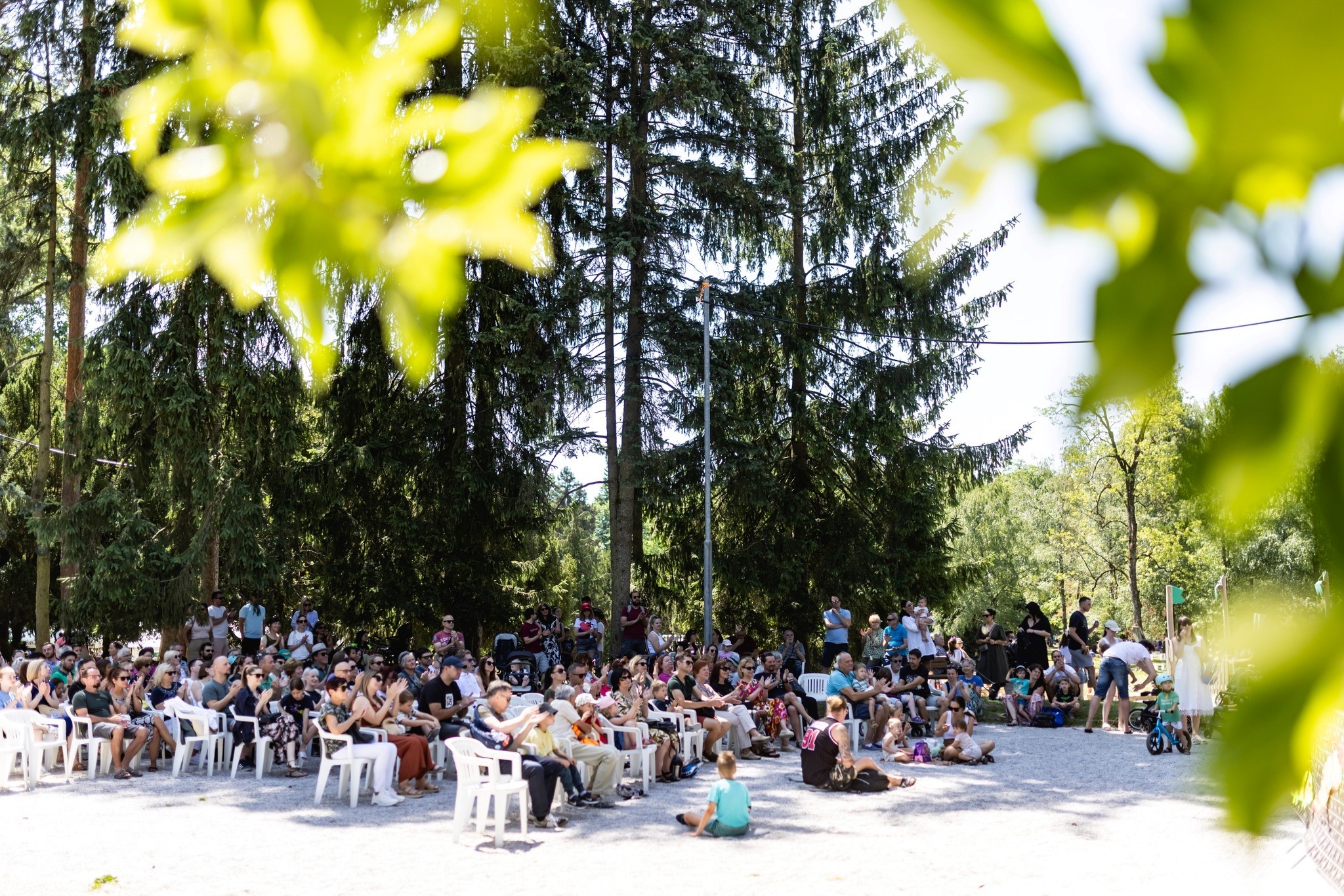 Promenadni koncerti v paviljonu Mestnega parka Promenadni koncerti v paviljonu Mestnega parka