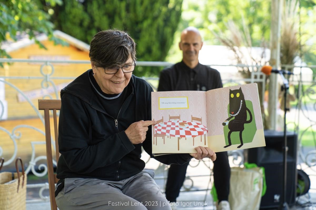 Pravljična ura za otroke: O majhnem mestu, mogočni trdnjavi Pravljična ura za otroke: O majhnem mestu, mogočni trdnjavi