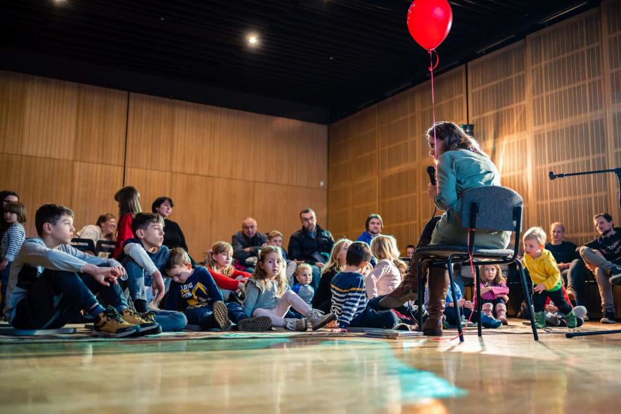 Vilinska pravljica: Gospod, ki je pihal in kihal Vilinska pravljica: Gospod, ki je pihal in kihal