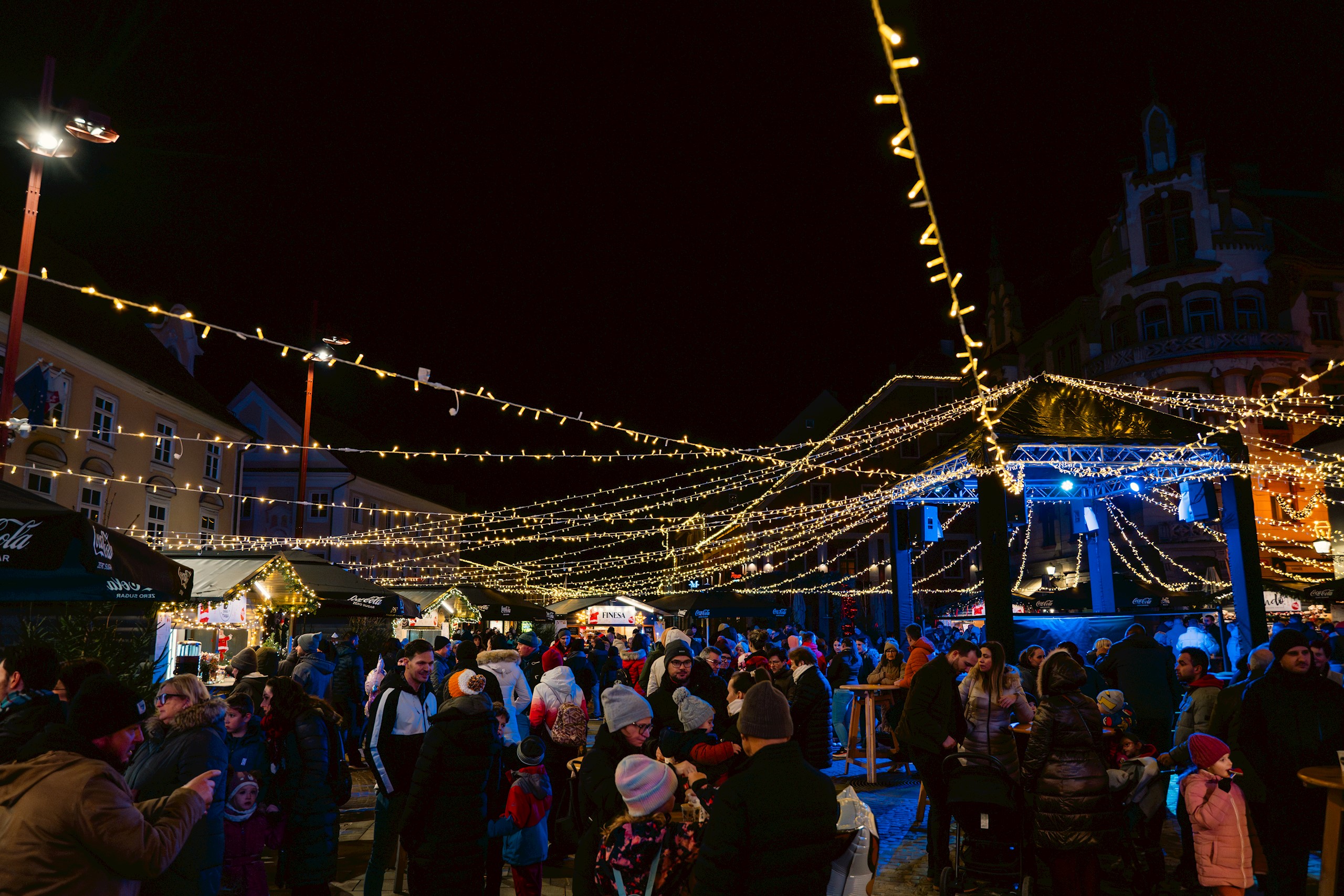 Joe & Stacey with The Rhythm Boys na Glavnem trgu