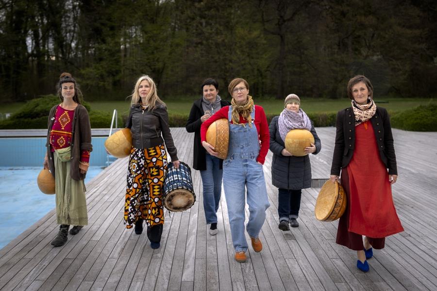 Maribum afriqui: Buče po afriško