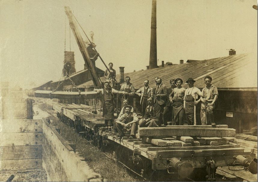 Železniške delavnice Maribor v obdobju med letoma 1863 in 1945
