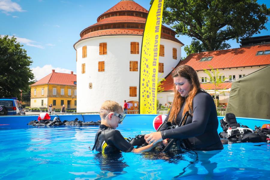 Predstavitev potapljanja in Lent plaža
