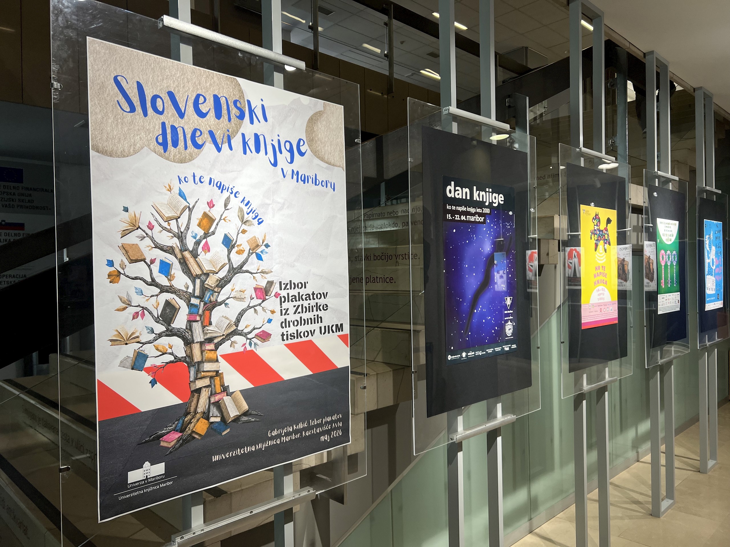 Slovenski dnevi knjige v Mariboru: izbor plakatov iz zbirke drobnih tiskov UKM