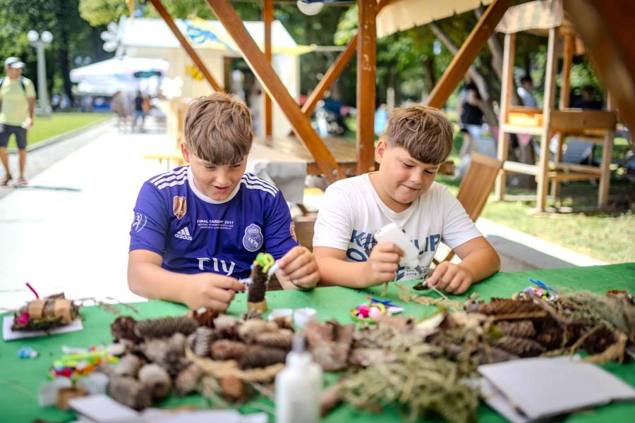 Poletni Art kamp • Začarani čajnik Poletni Art kamp • Začarani čajnik