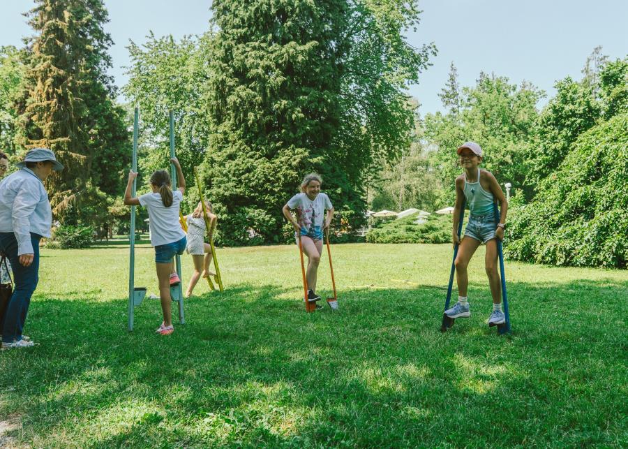 Poletni Art kamp • Srčno