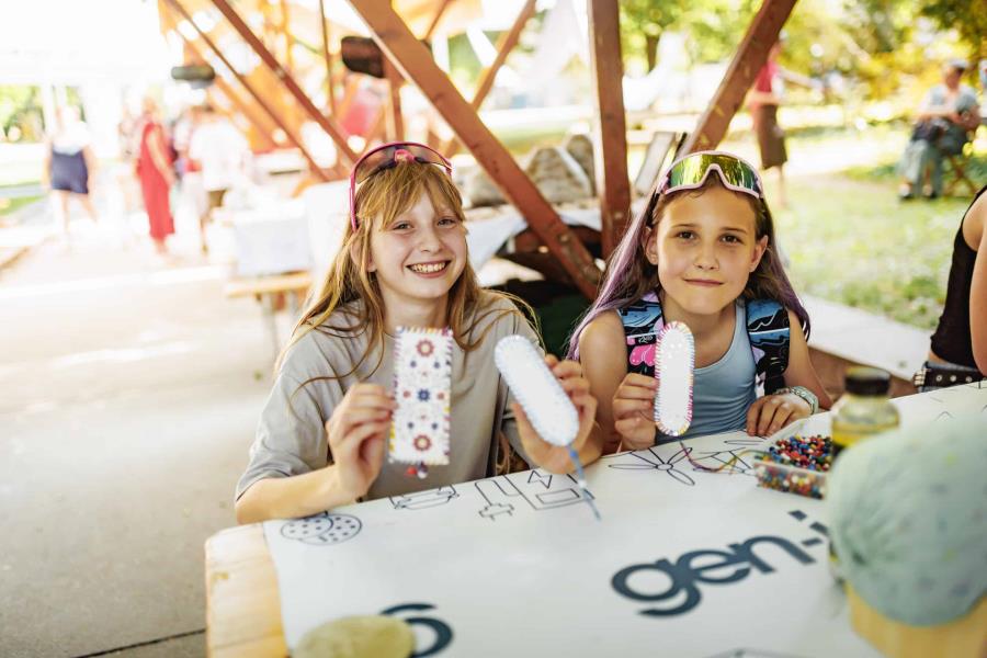 Poletni Art kamp • Fuj, gosenica! Poletni Art kamp • Fuj, gosenica!